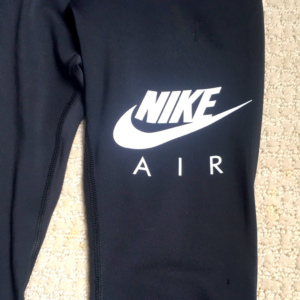 Nike Air Dry Fit Leggings - Functional & Comfortable!